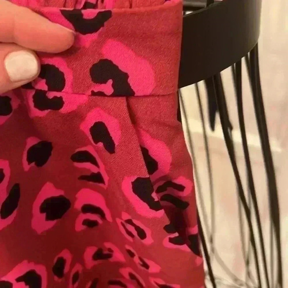 Halogen Womens Dress Shorts Red Pink Animal Print Leopard Pockets Pull On-Sz M - Picture 4 of 7